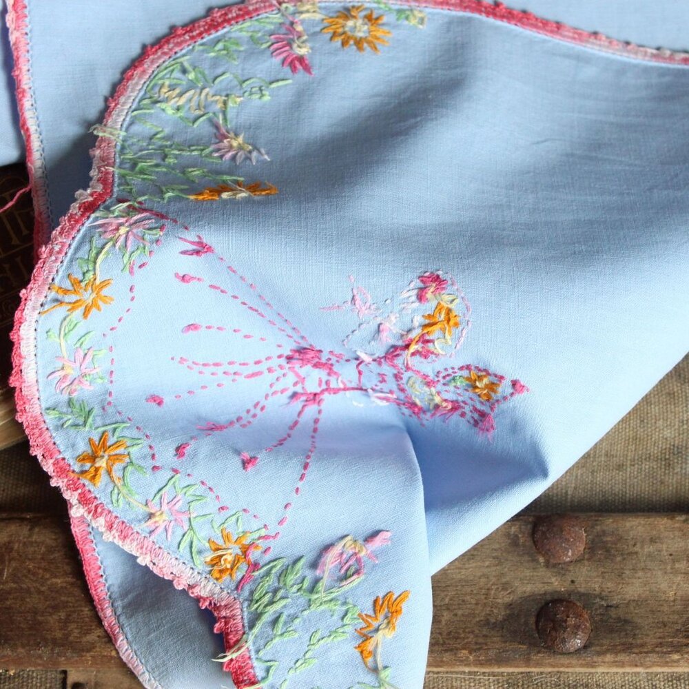 Vintage 1950s Table Runner, Blue Linen with Embroidered Woman and Flowers - Picture 6 of 10